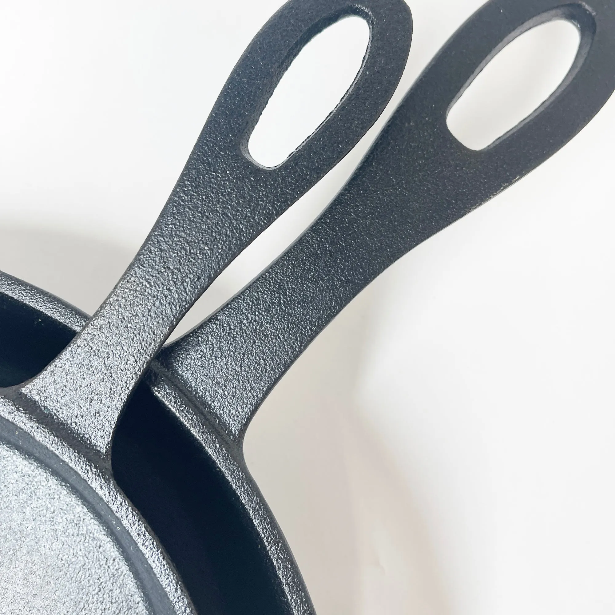 10-in and 12-in Cast Iron Skillet Set