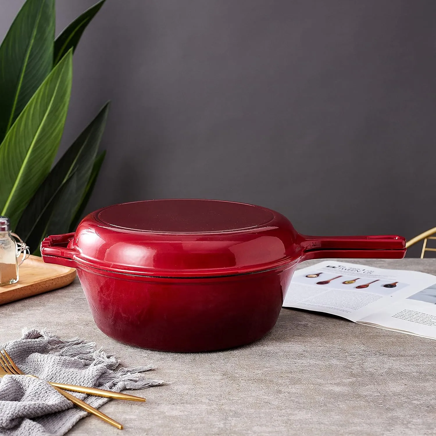 Bruntmor 2 in 1 Enameled cast iron pot with lid, 5QT Cast Iron Dutch Oven & Skillet Combo, Enameled Cast Iron Cookware with Lid, Perfect for Braising, Casseroles and Slow Cooking - Red