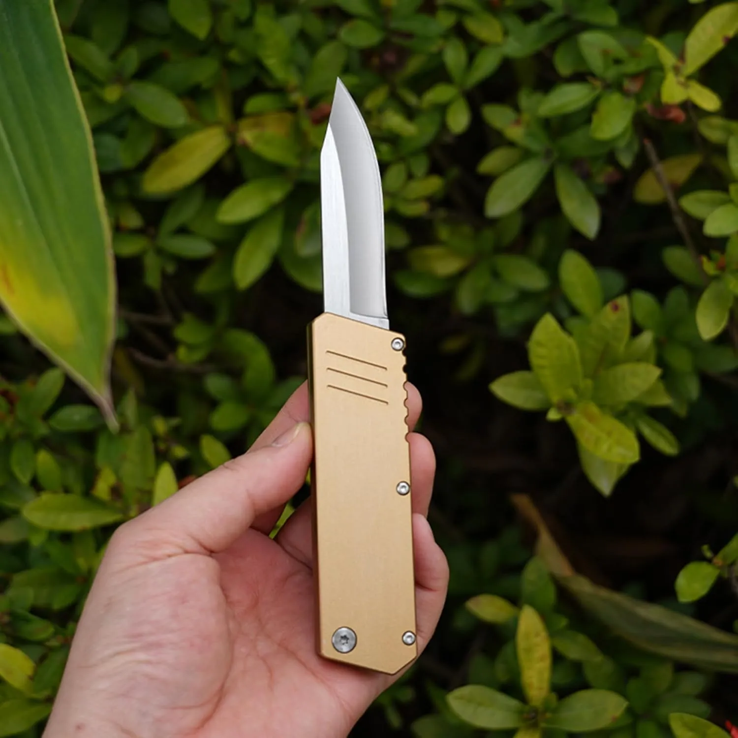 Folding Knife Aluminum Practical Pocket Knife Unique Useful Multifunctional EDC Knife For Outdoor (Black)