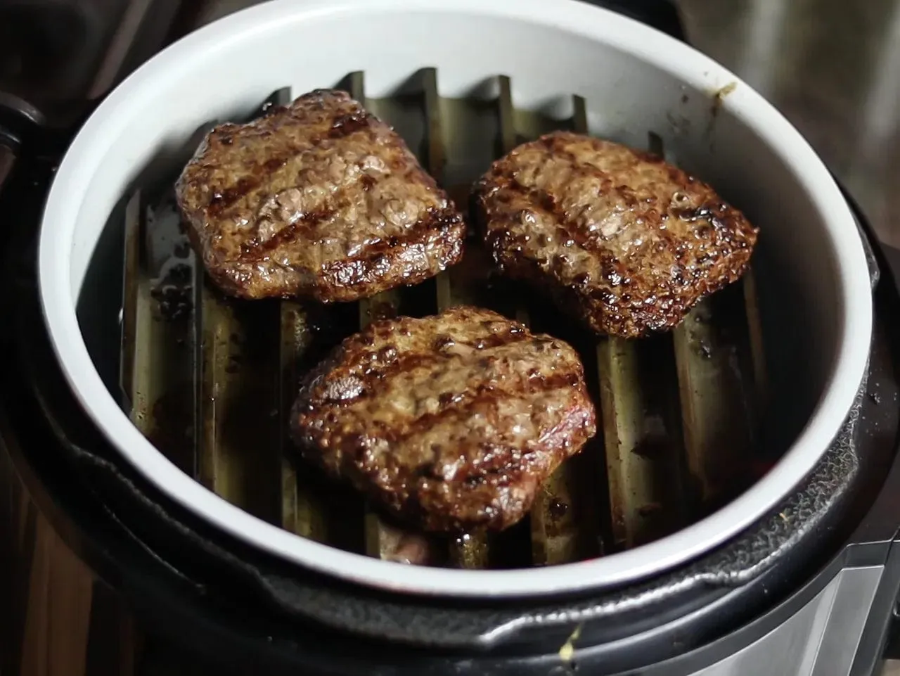 GrillGrate Cosori the for Supportive Big offer Air Sear'NSizzle Fryer