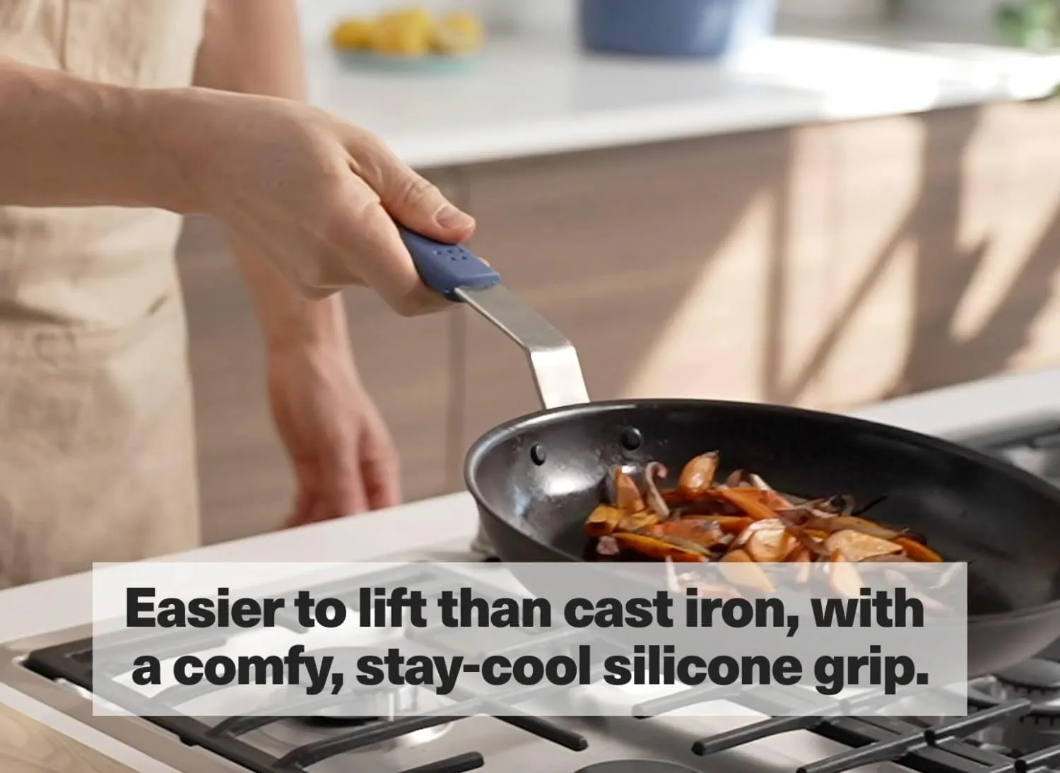 Misen 10 Inch Pre-Seasoned Carbon Steel Fry Pan – Lightweight, Naturally Nonstick Skillet for Versatile Cooking – Oven Safe to 500°F – Ideal for Searing, Sautéing, and Frying – Durable, Easy to Clean
