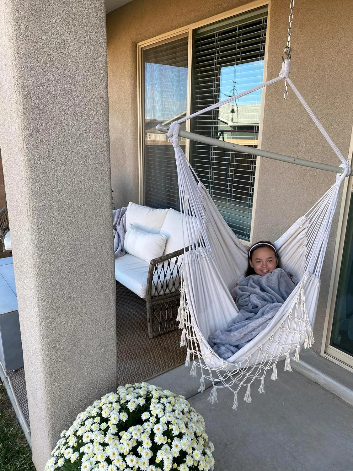 MIZTLI Hammock Chair Hanging Chair Swing Chair XXL Large Macrame Swing Indoor Hammock for Bedroom - Max 500 Lbs - 2 Cushions & All Hanging Kit Included
