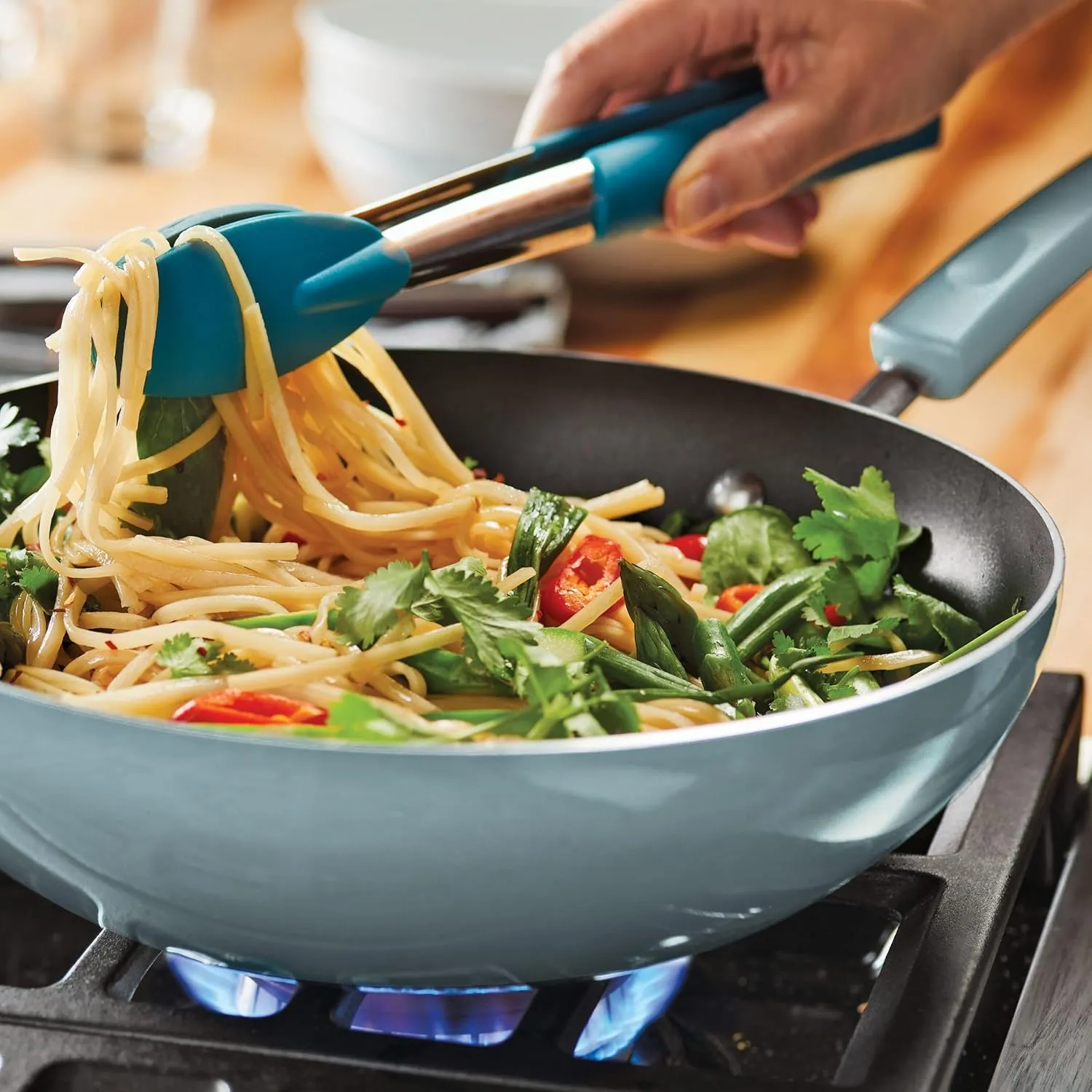 Rachael Ray Classic Nonstick Stir Fry Pan with Glass Lid, 11 Inch - Sky Blue