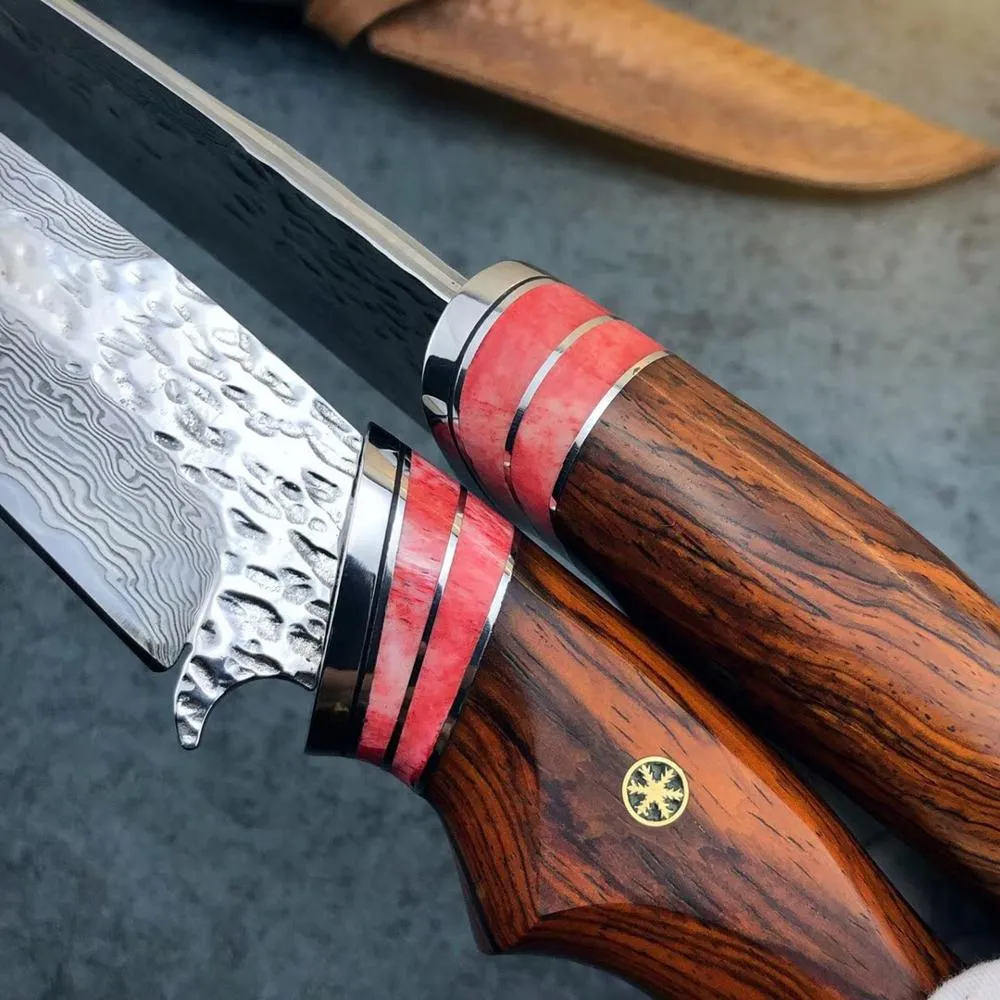 Redwood Handle Damascus Steel Outdoor Knife