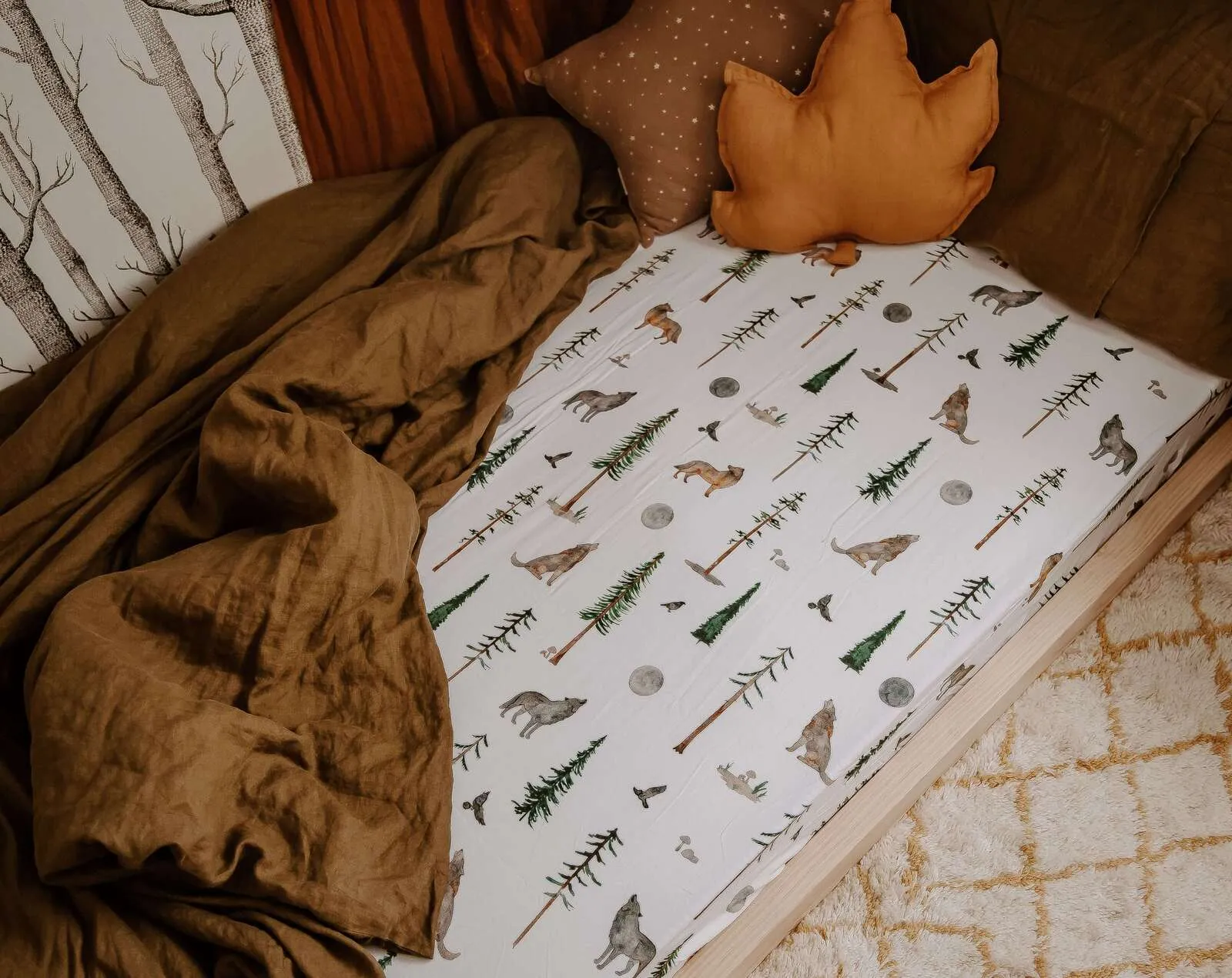 Snuggle Hunny Kids - Fitted Cot Sheet - Alpha