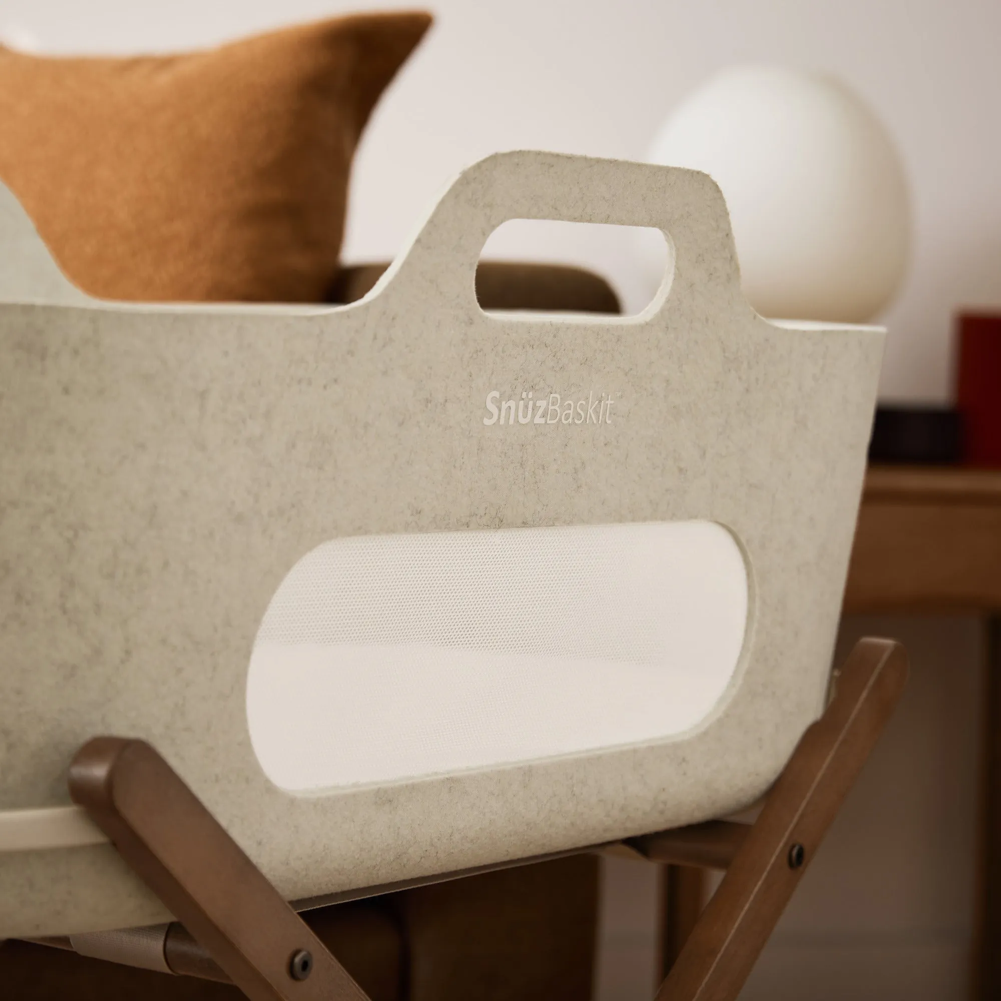 SnuzBaskit Moses Basket with Mattress and Stand Set