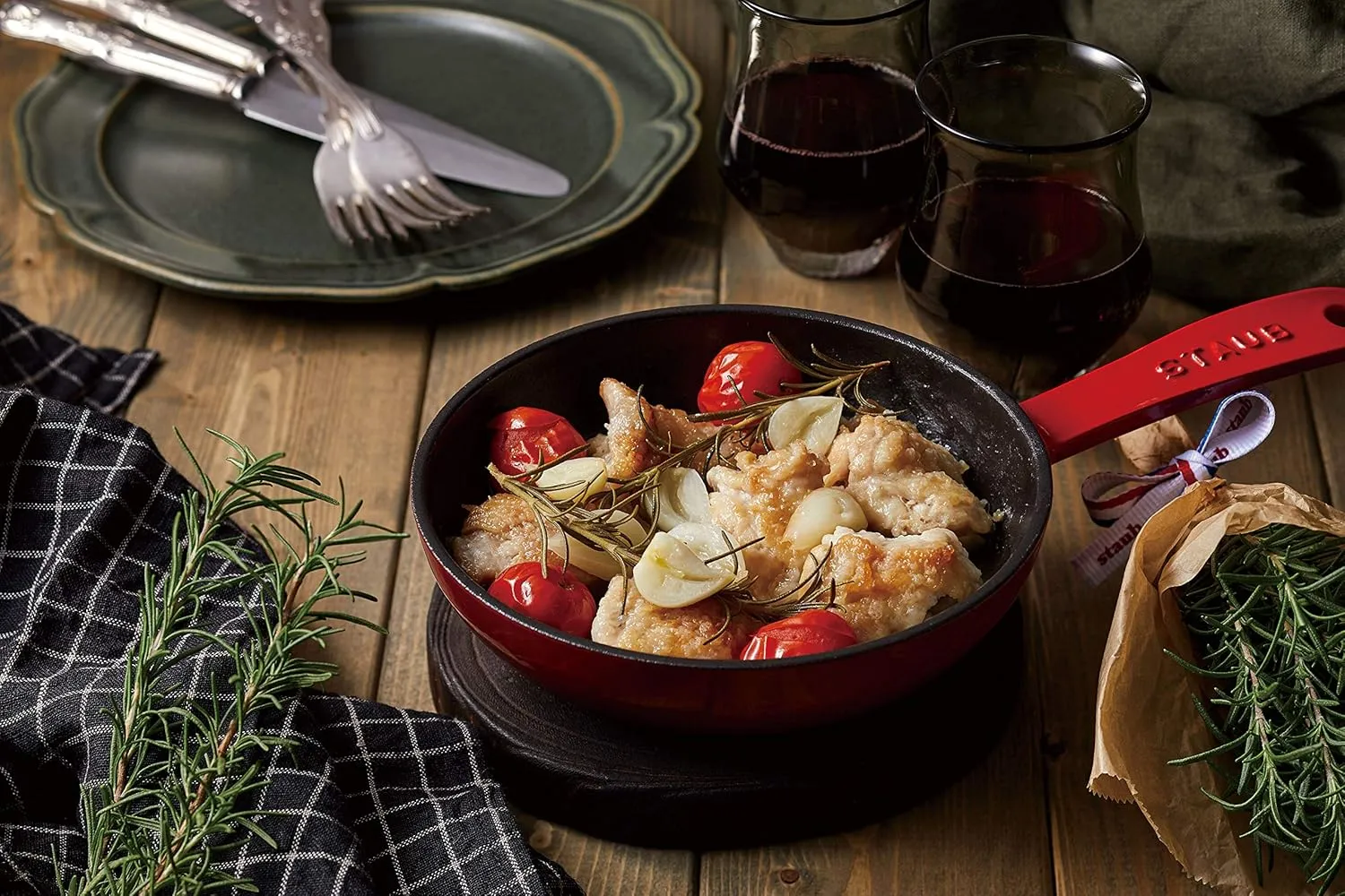 staub Skillet 40501-146 Skillet Cherry 6.3 inches (16 cm) Frying Pan, Enameled Casting, Iron, Induction Compatible, Japanese Authentic Product