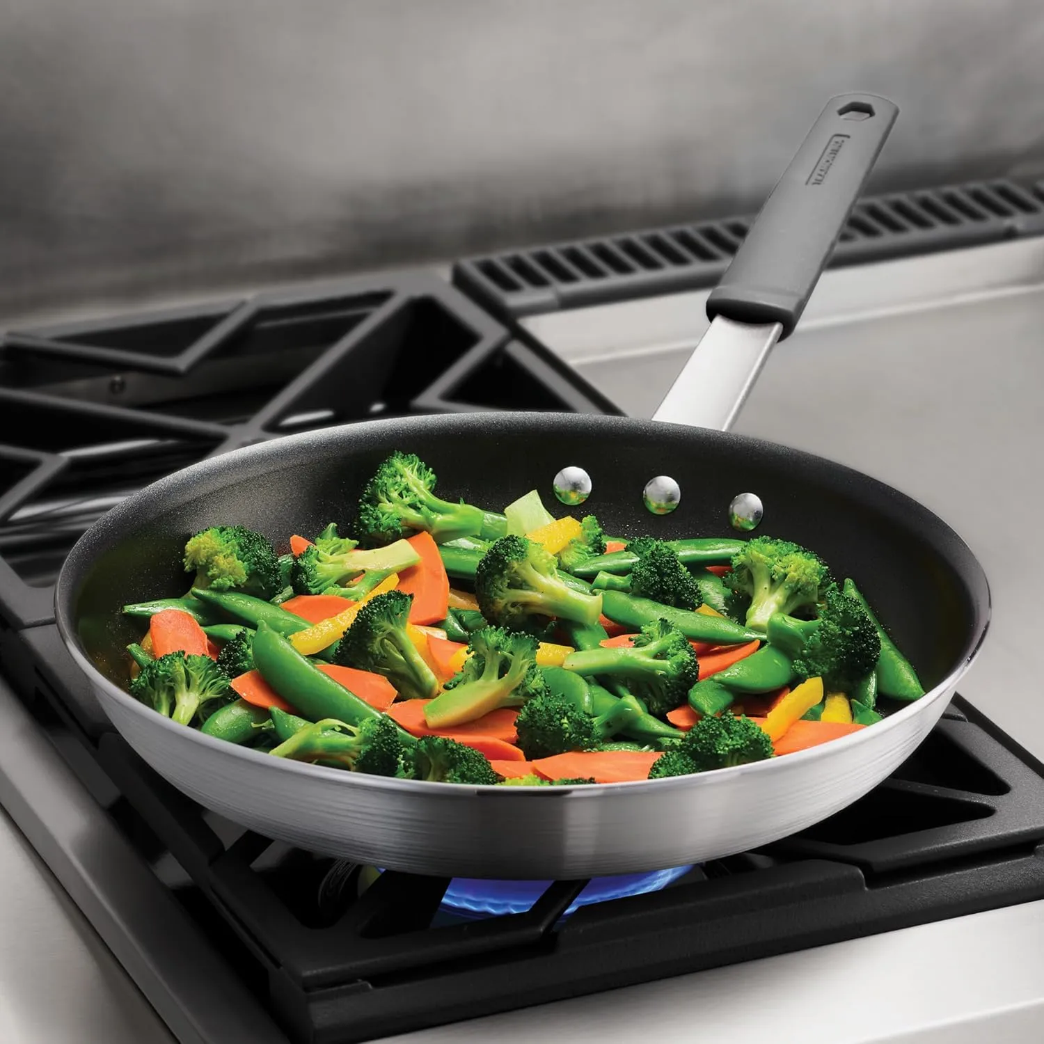 Tramontina Professional 12-Inch Non Stick Large Frying Pan, Heavy-Gauge Aluminum Skillet with Reinforced Nonstick Coating, Gray Handle, Dishwasher and Oven Safe
