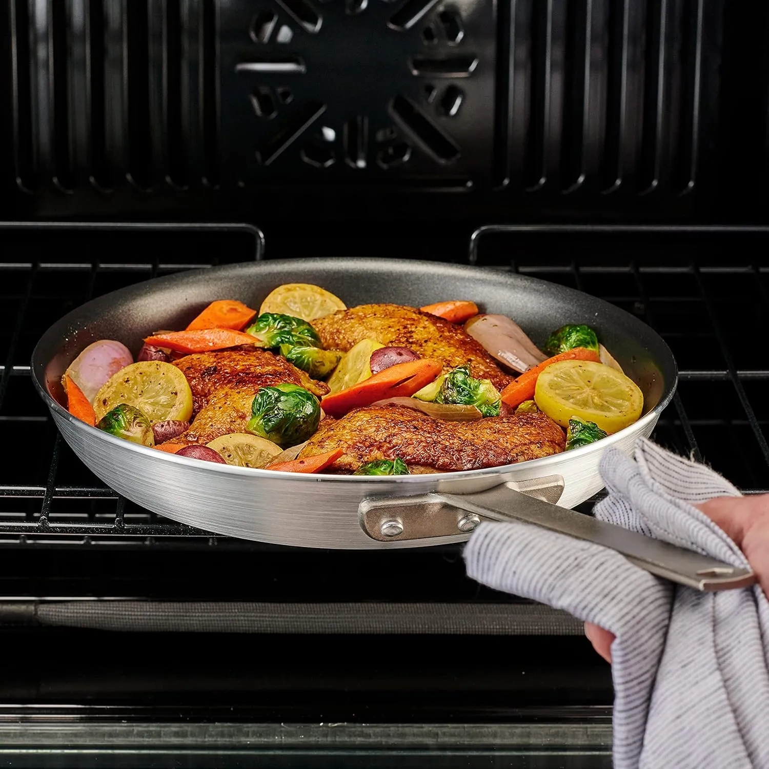 Tramontina Professional 12-Inch Non Stick Large Frying Pan, Heavy-Gauge Aluminum Skillet with Reinforced Nonstick Coating, Red Handle, Dishwasher and Oven Safe