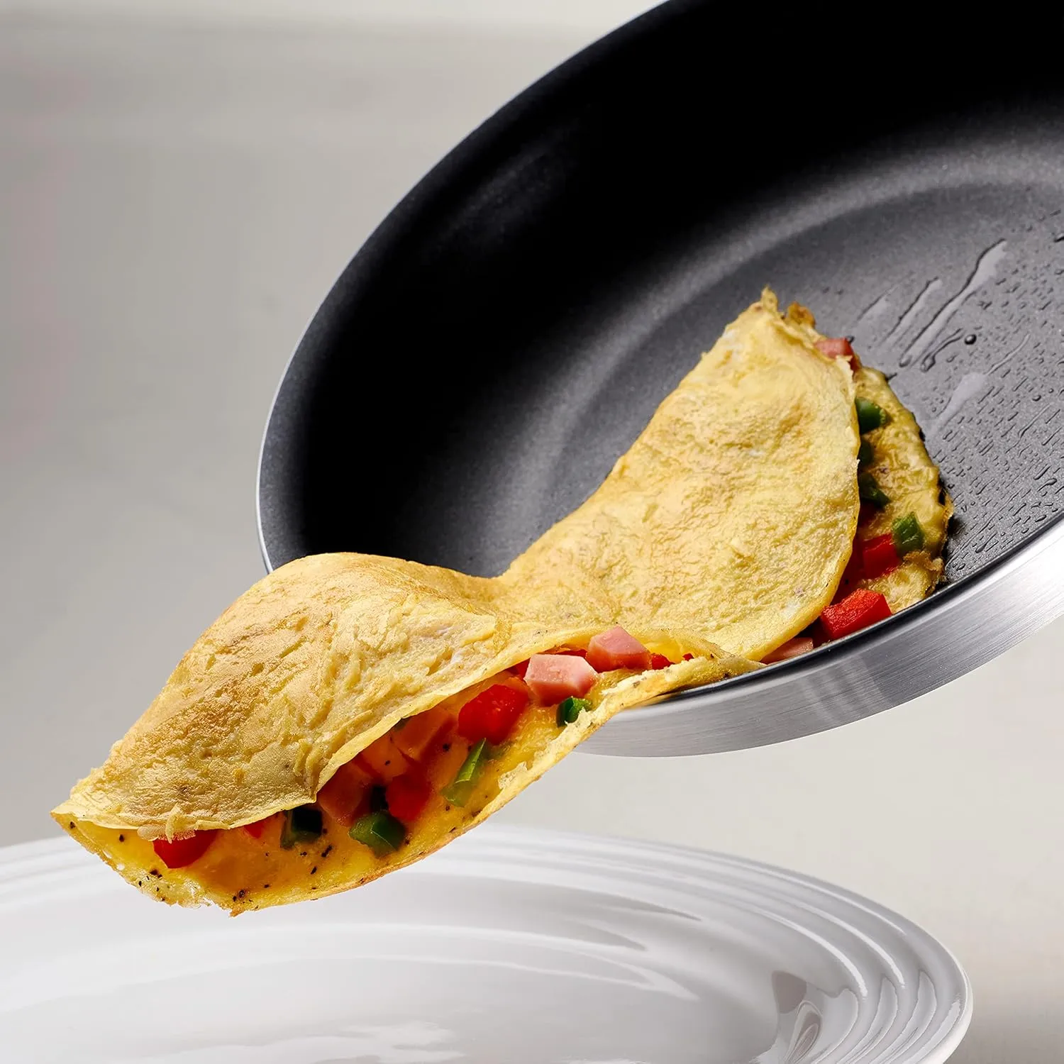 Tramontina Professional 12-Inch Non Stick Large Frying Pan, Heavy-Gauge Aluminum Skillet with Reinforced Nonstick Coating, Red Handle, Dishwasher and Oven Safe