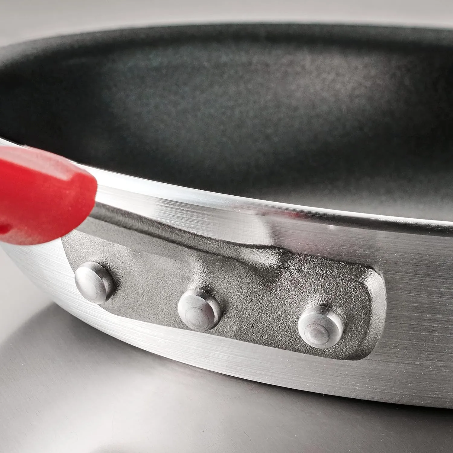 Tramontina Professional 12-Inch Non Stick Large Frying Pan, Heavy-Gauge Aluminum Skillet with Reinforced Nonstick Coating, Red Handle, Dishwasher and Oven Safe