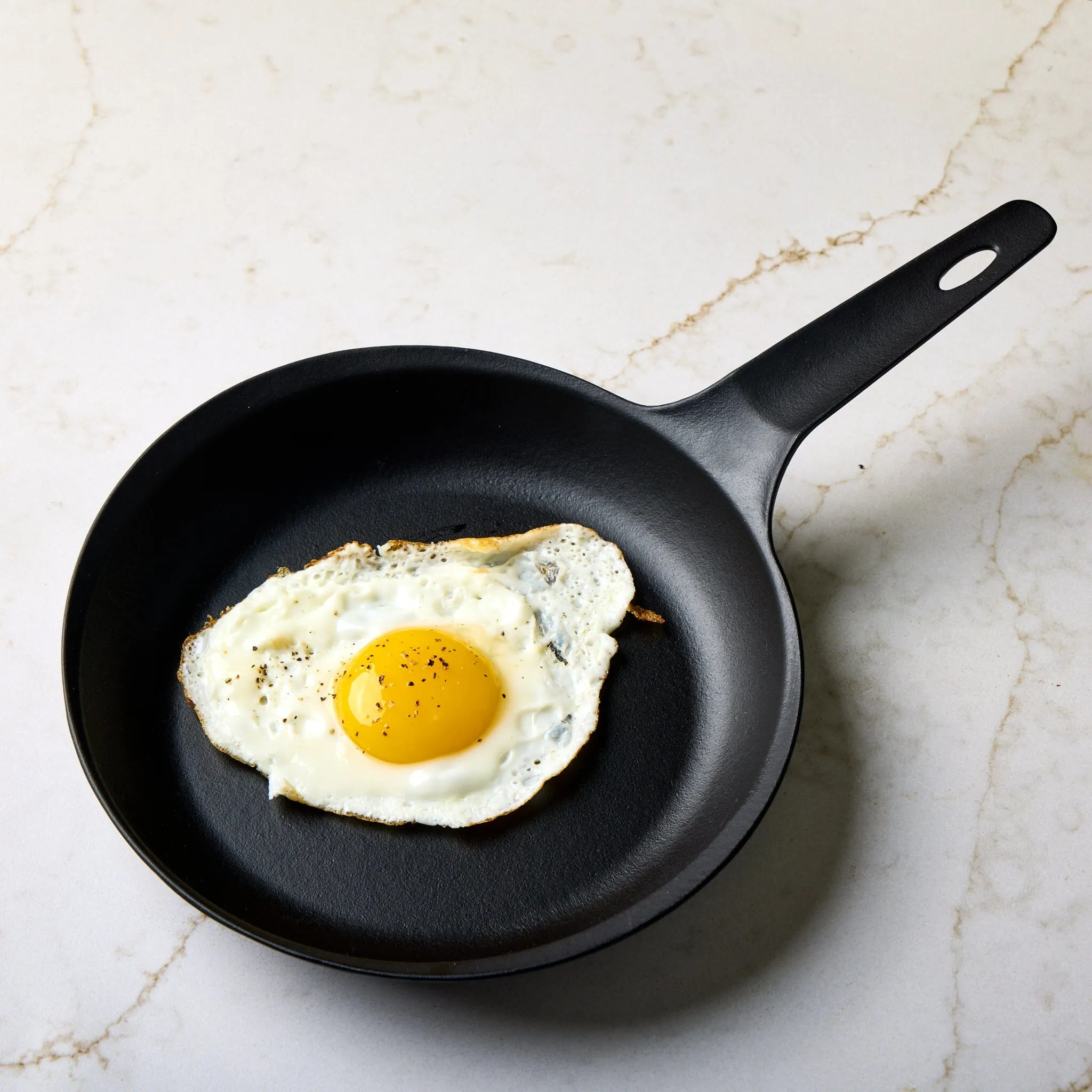 Unilloy Signature Lightweight Cast-Iron Skillet