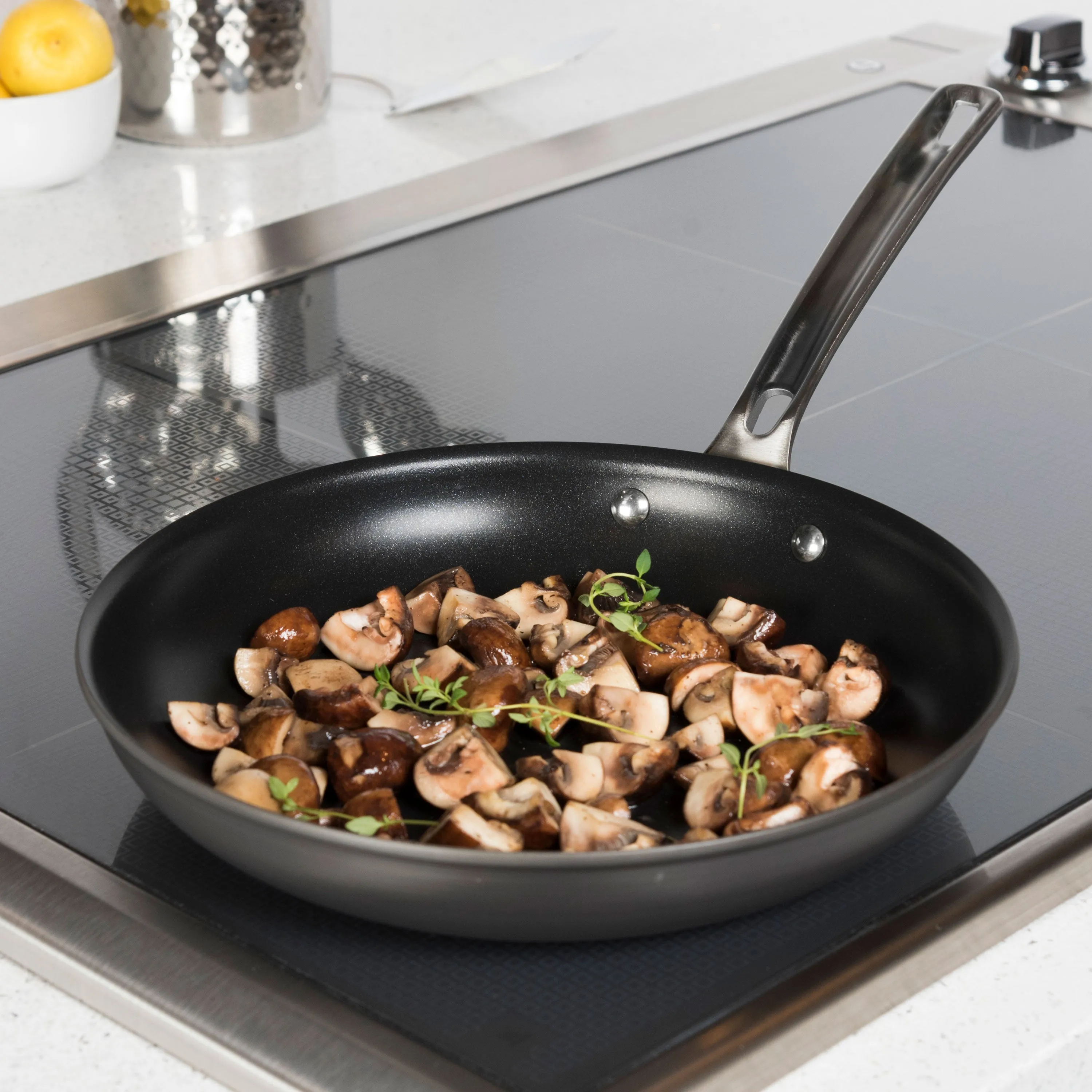 Viking Hard Anodized Nonstick 3 Piece Skillet Set